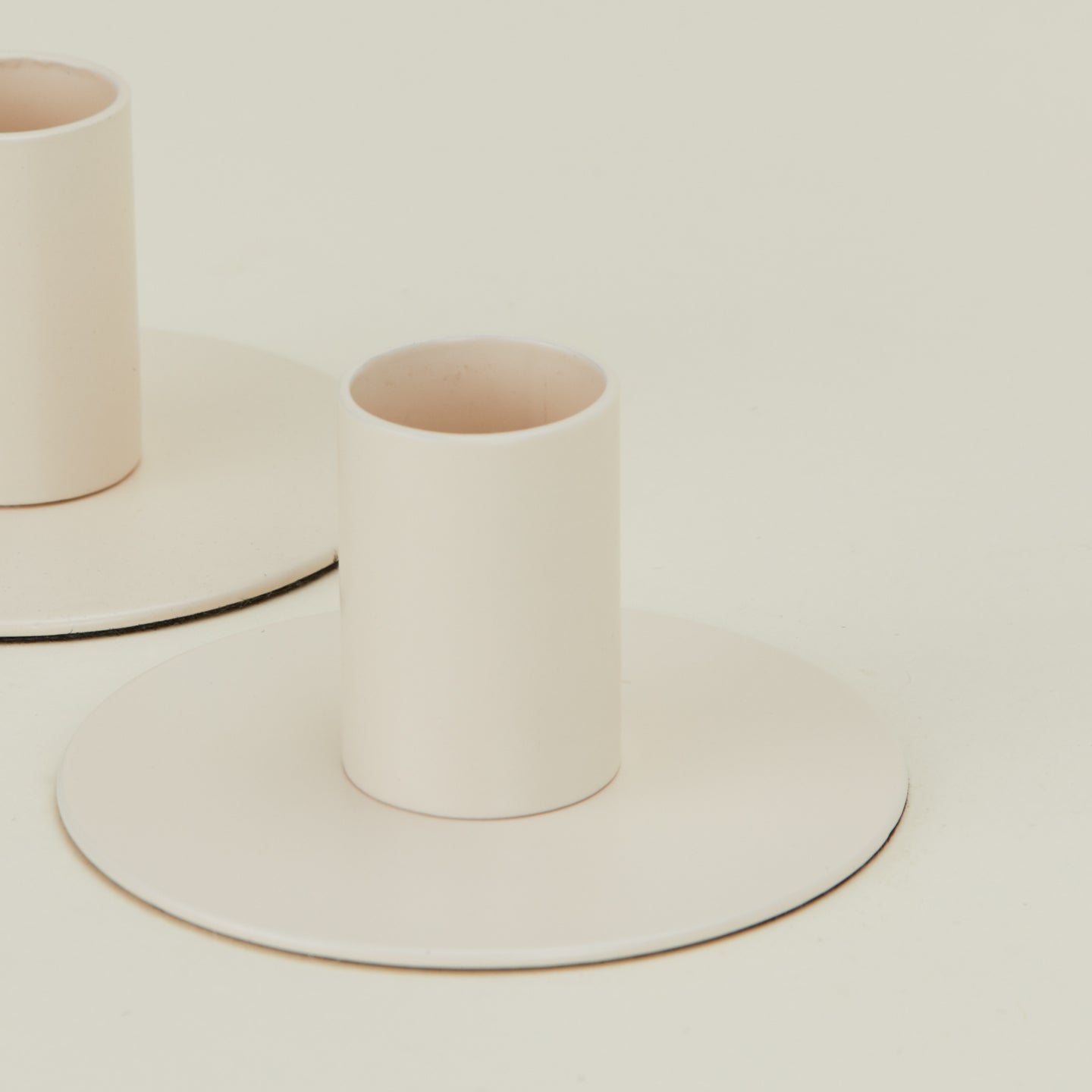 Essential Metal Candle Holder (Set of 2), Ivory