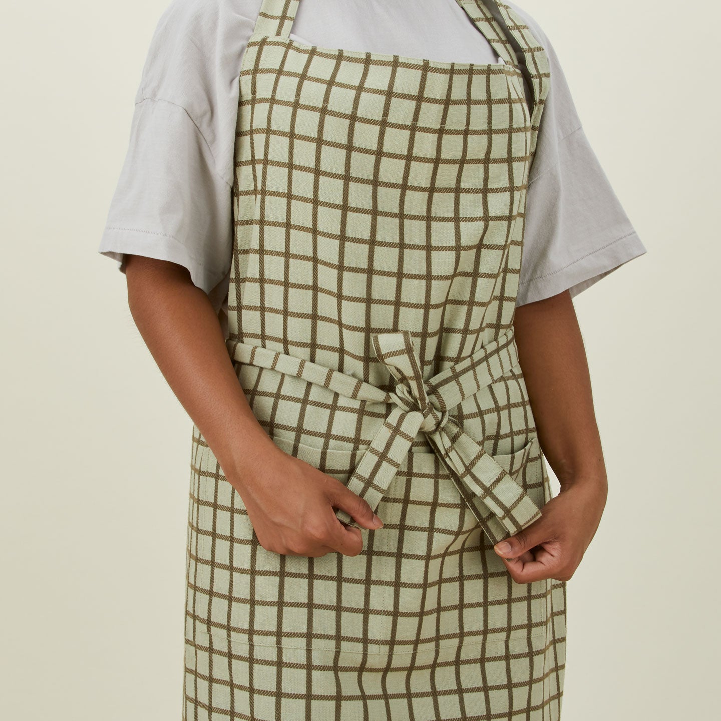 Essential Yarn Dyed Checked Apron