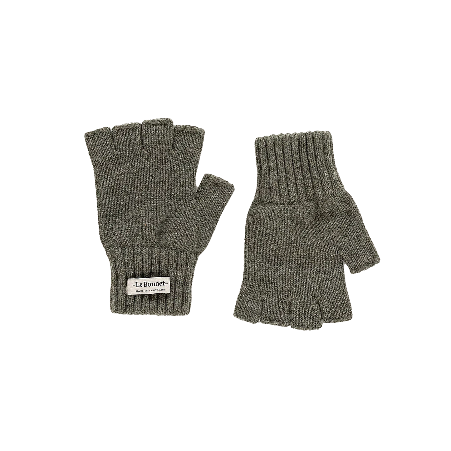 Le Bonnet's Fingerless Gloves are crafted from soft Merino wool in a sophisticated gray. With ribbed cuffs and a subtle brand label, these gloves serve as an ideal accessory for cold weather, capturing the essence of Scotland's timeless warmth.